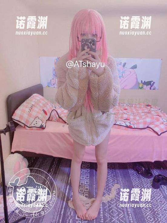 AT鲨 高清壁纸要收好哦,AT鲨的吊带裙让你屏幕上一整天都像在度假!