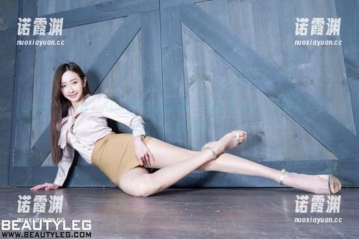 Beautyleg-Abby Beautyleg - Abby的私房美图,自拍界的小白转变为高手,全靠“机缘巧合”!