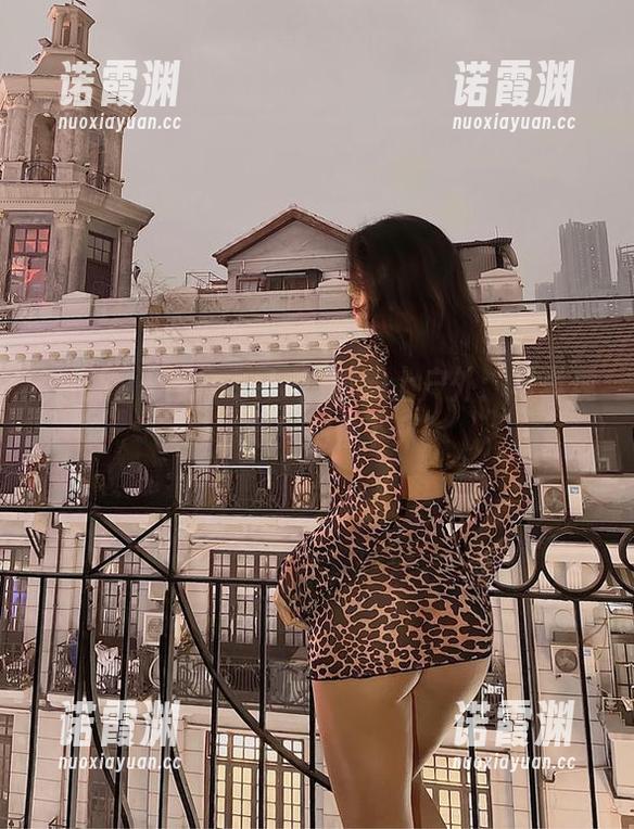 Jessie婕西 微密圈 - 当Jessie婕西遇上户外:写真现身,跑!别停下来!