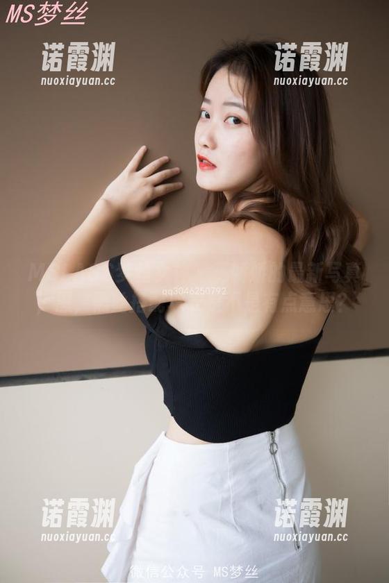MSLASS梦丝女神-王娇娇 MSLASS梦丝女神 - 王娇娇的最新写真,恩,黑丝搭配球衣是不是有点意思?