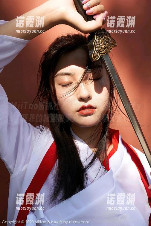 MiiTao蜜桃社 - 美图不止于此，Luffy菲菲的制服故事分享得又细又长。