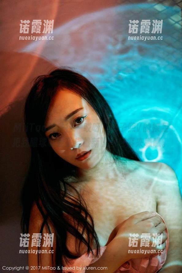 MiiTao蜜桃社 - 哎呀，沐子熙V的裸足把我眼球吸走了！最新原图赶紧来瞧瞧。