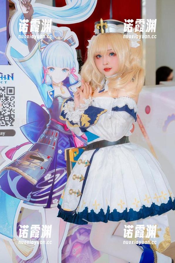 SayoMomo 图包来啦!SayoMomo的礼服精选:有没有直接放弃更好的样子?哈哈
