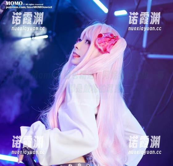 SayoMomo SayoMomo的图包精选:阿妮丝在池边,每一张都是放松的诱惑