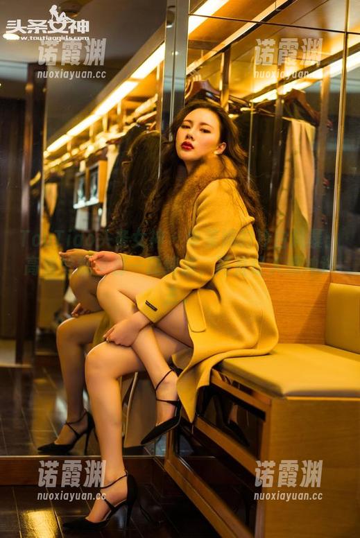 TouTiao头条女神-申美嫣 TouTiao头条女神 - 申美嫣的冷白风暴:高清壁纸中那一抹纯洁,简直让人想冲进去。
