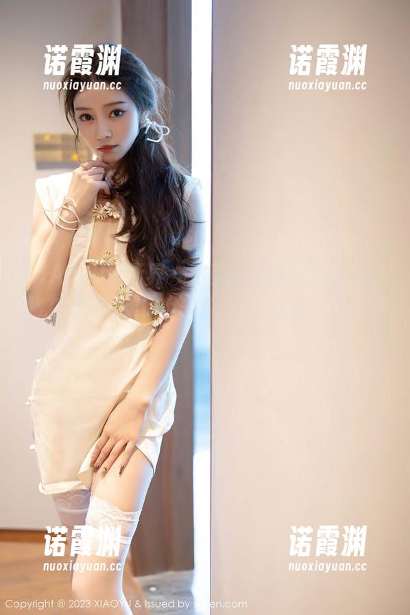 XIAOYU语画界-允儿Claire XIAOYU语画界 - 这就是最新制服黑丝的魅力?原图里的允儿Claire让我无话可说!