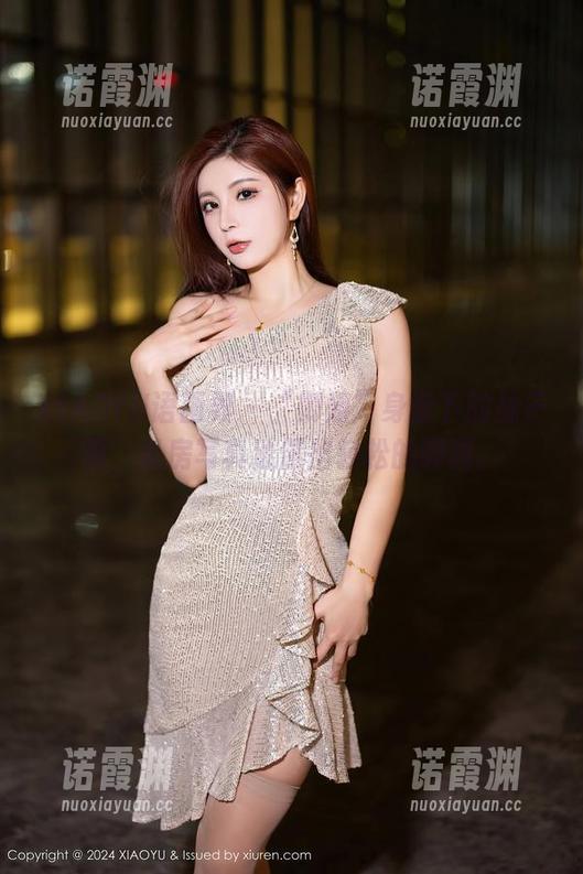 XIAOYU语画界-林子遥 XIAOYU语画界 - “御姐”身份下的林子遥,私房写真透露出轻松的调调。