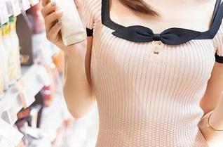 Xiuren秀人网 - 周于希Sally美足写真分享:这种美足,我差点以为她要开足疗店!