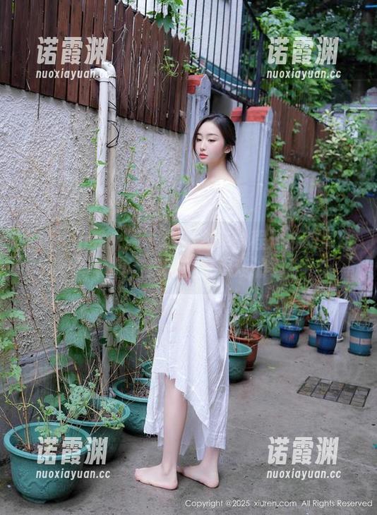 Xiuren秀人网-程开心 Xiuren秀人网 - 最新力作!程开心的黑丝写真集,是时候来点戏谑了!
