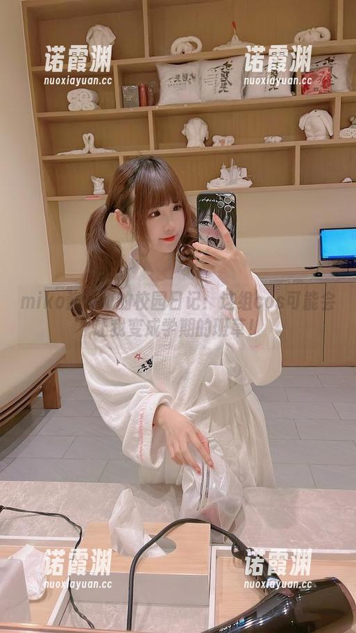 miko酱ww miko酱ww的校园日记:这组cos可能会让我变成学期的班草!