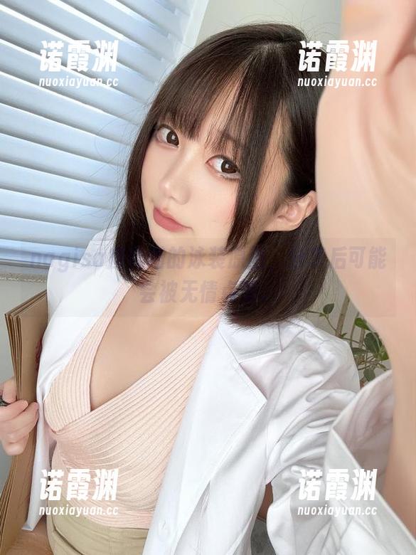 nagisa魔物喵的泳装原图，分享后可能会被无情点赞。
