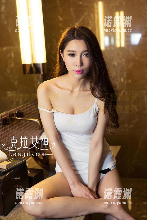 克拉女神-钟淇 克拉女神 - 钟淇的夏天作品,下载的时候别忘记备份你的心,要小心一下子被撩到哦。