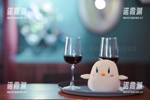 刺青Poi的水手服：那缭绕的瞬息，在私拍美图中轻轻诉说