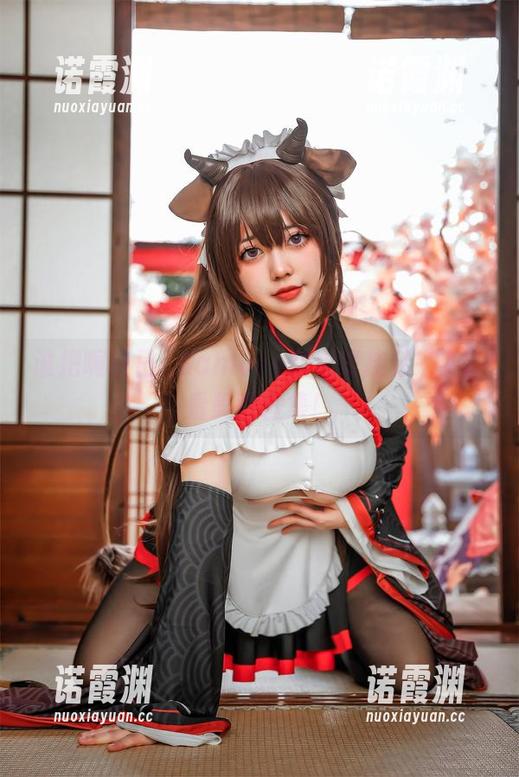 啊日日_Ganlory 谁把啊日日_Ganlory的后辈挂起来了?看美图图集!