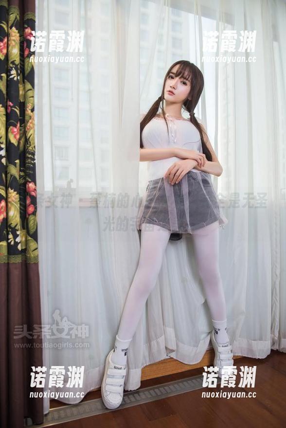 头条女神-蔡楠 头条女神 - 蔡楠的心中女神,完全是无圣光的宇宙之美