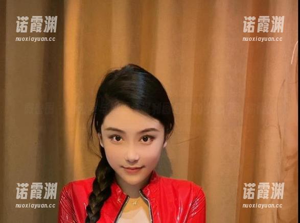 奶雯 微密圈 - 办公室与奶雯:福利图包里的小心思,你懂的