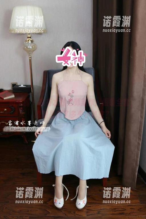 家有水墨老师 微密圈 - 家有水墨老师新作:眼镜全套,原图里藏了多少小秘密?