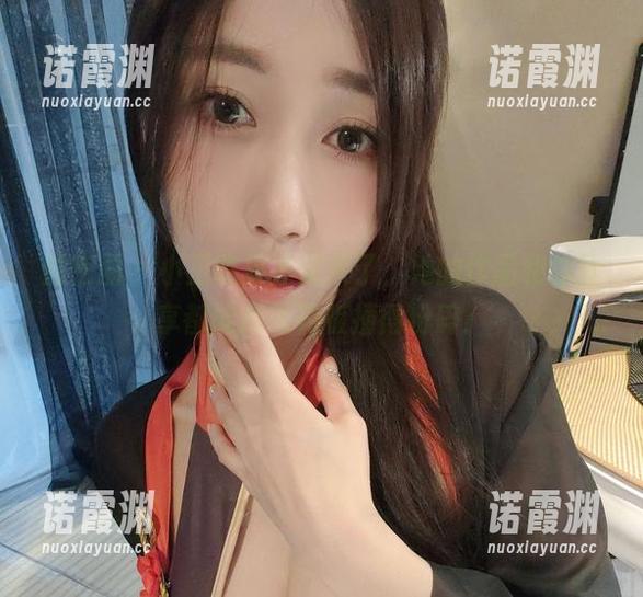 小玉吃果冻 微密圈 - 小玉吃果冻又来了,她的作品和你分享都能把天花板撞得粉碎!