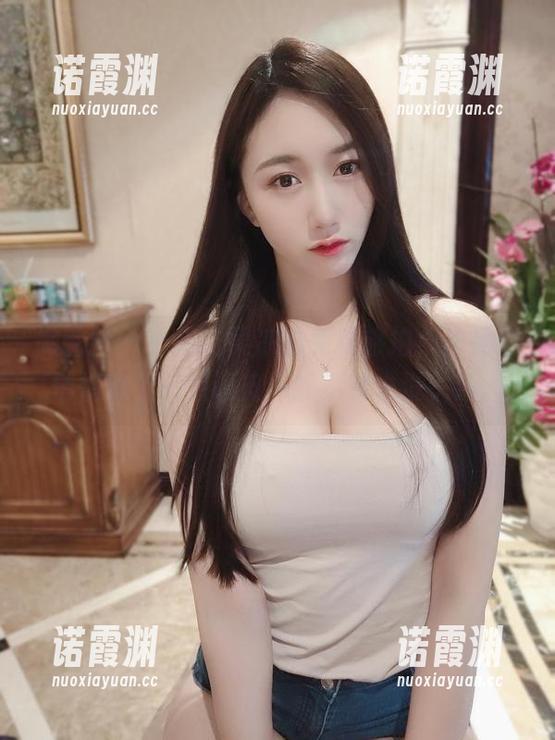 小玉吃果冻 微密圈 - 小玉吃果冻的免费旅拍,作品中悄悄藏了一点调皮,找不着也没关系。