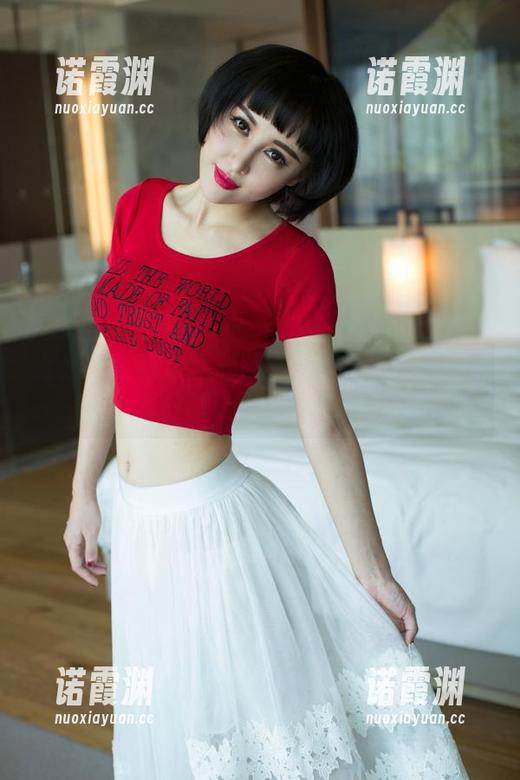 尤果网-谭晓彤 尤果网 - 狂欢泳池派对:谭晓彤带来的写真分享让你忍俊不禁!