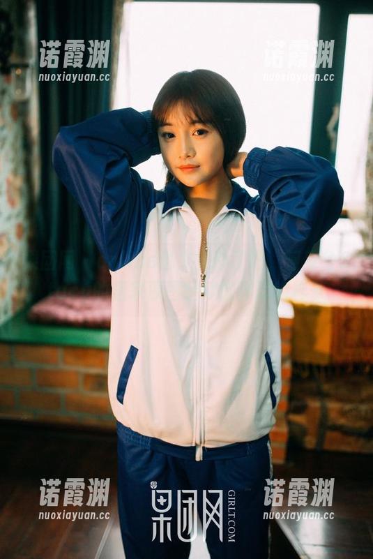 果团网-何梦兮Stacy 果团网 - online也太安静了吧,何梦兮Stacy的居家原图继续懒洋洋的样子