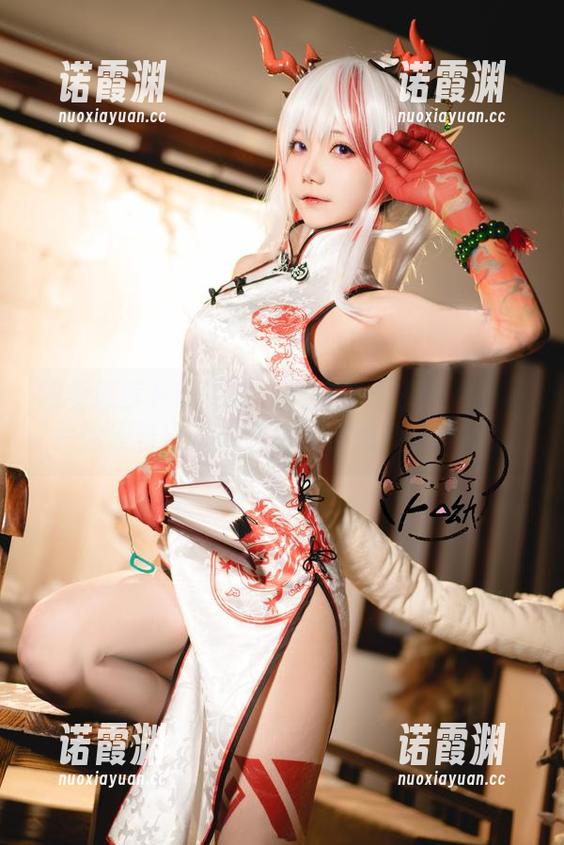 观看狐萝卜呦的镜头！柴郡音乐绚烂的照片弥漫着好奇的气息，小心别沉醉哦！