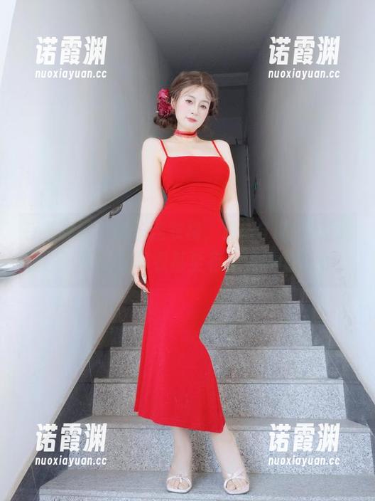 白银81 有关夏日的格子连衣裙,白银81的无圣光套图,咳,这样看甚至有些清爽的野心?
