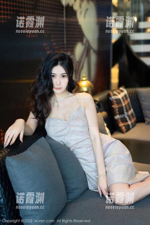 秀人网-龙泽美曦 秀人网 - 高跟鞋争奇斗艳,龙泽美曦的特色分享!