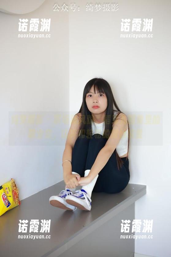 绮梦摄影-稻芽儿 绮梦摄影 - 职场新风貌,稻芽儿图集里的职业装,认真和轻松的微妙较量