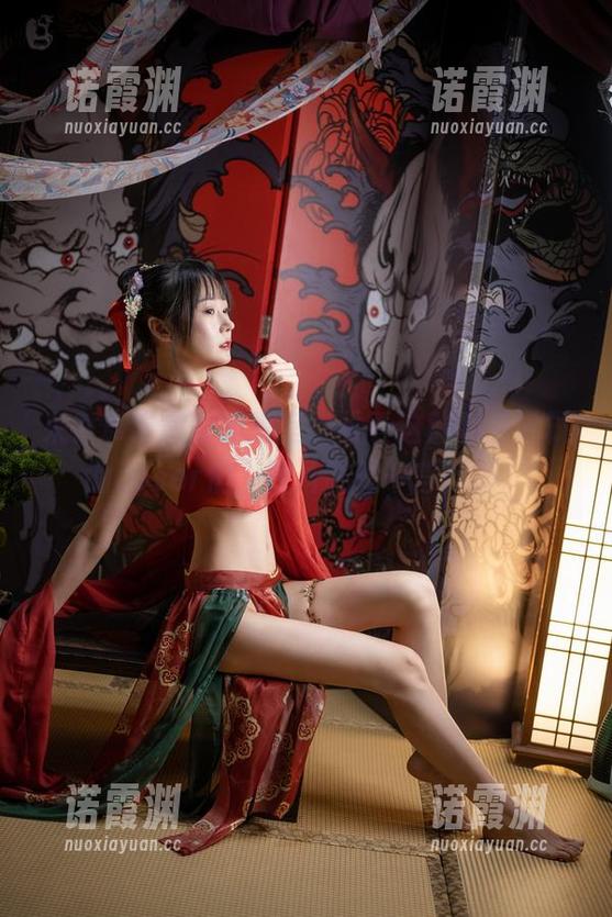 来香草喵露露的教室，看看这群想当学霸的coser们，照片胜似千言万语。